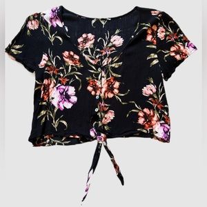 Floral Button & Knotted Cropped Blouse